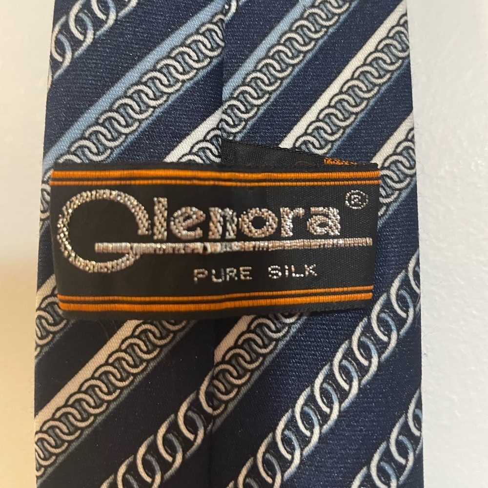 Vintage Glenora 100% Pure Silk Striped Chain Link Tie Navy Blue White Gray